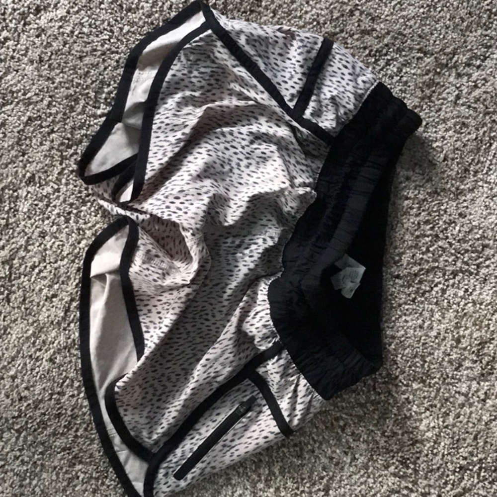 Lululemon Tracker Jacker Shorts LONG S:4